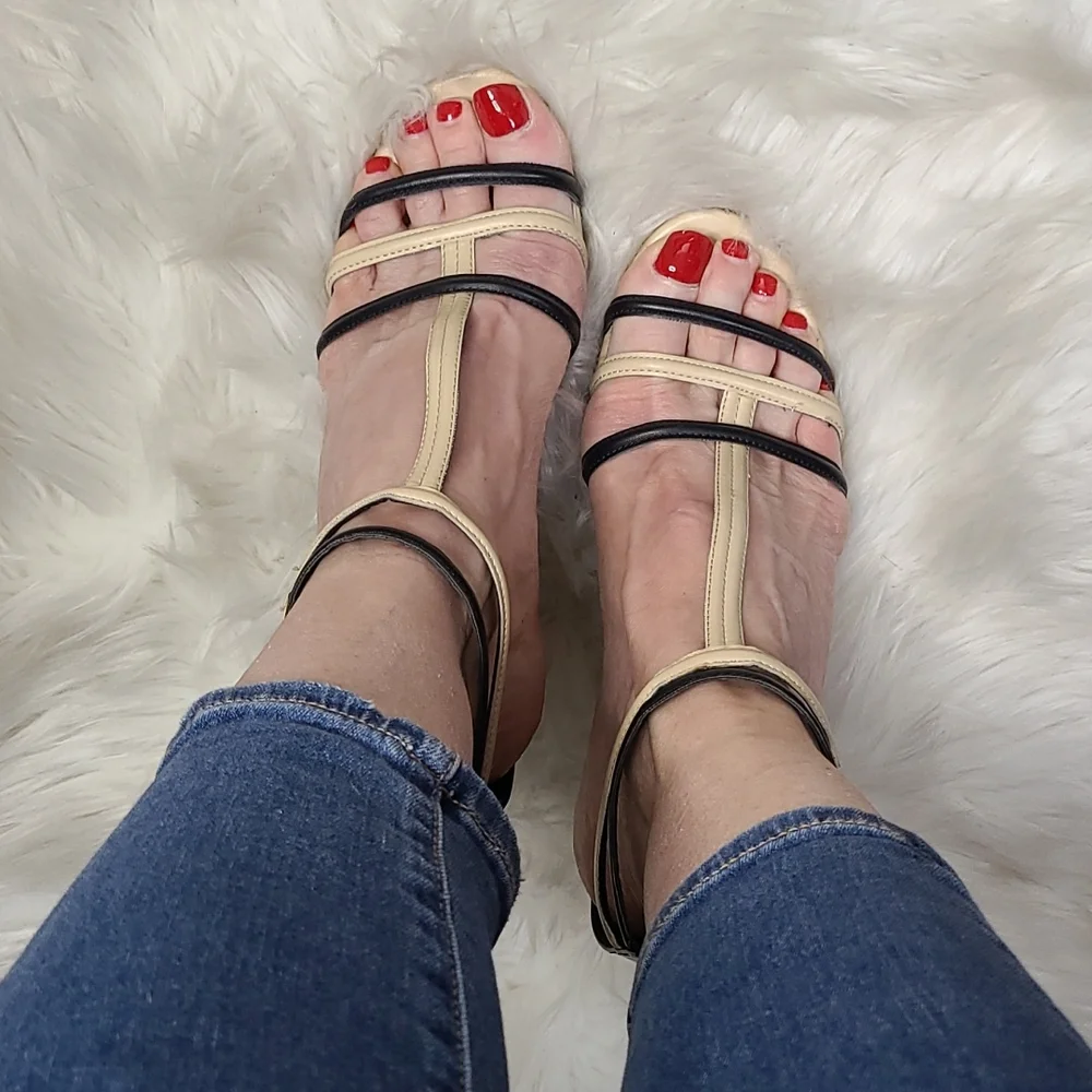 High Heel Sandals Size 9 Nude Black Strappy Classic Everyday Neutral Summer Cute - Picture 1 of 8
